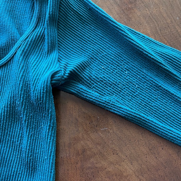 Zara Ribbed Long Sleeve Crop Top - Picture 10 of 10